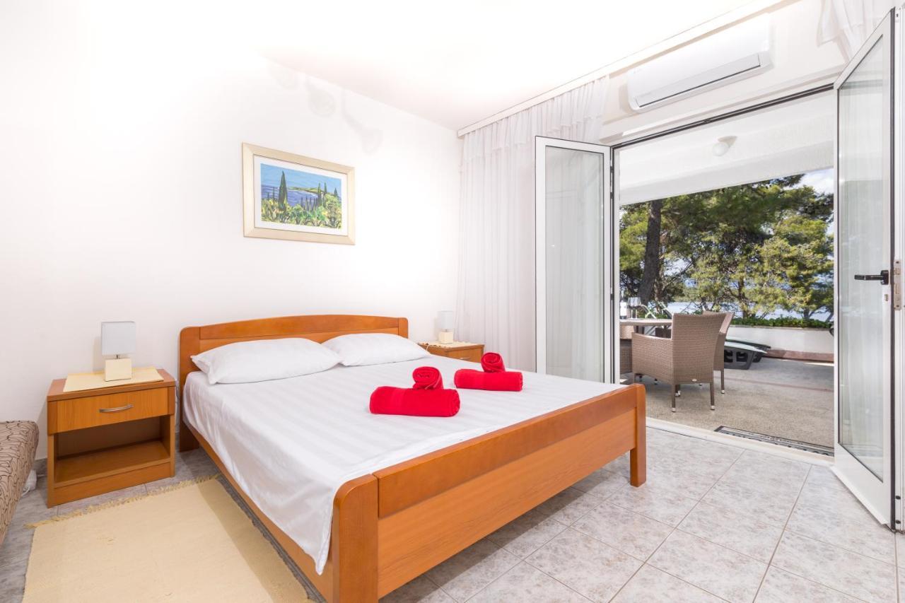 Apartments Dobronic Jelsa  Exterior photo